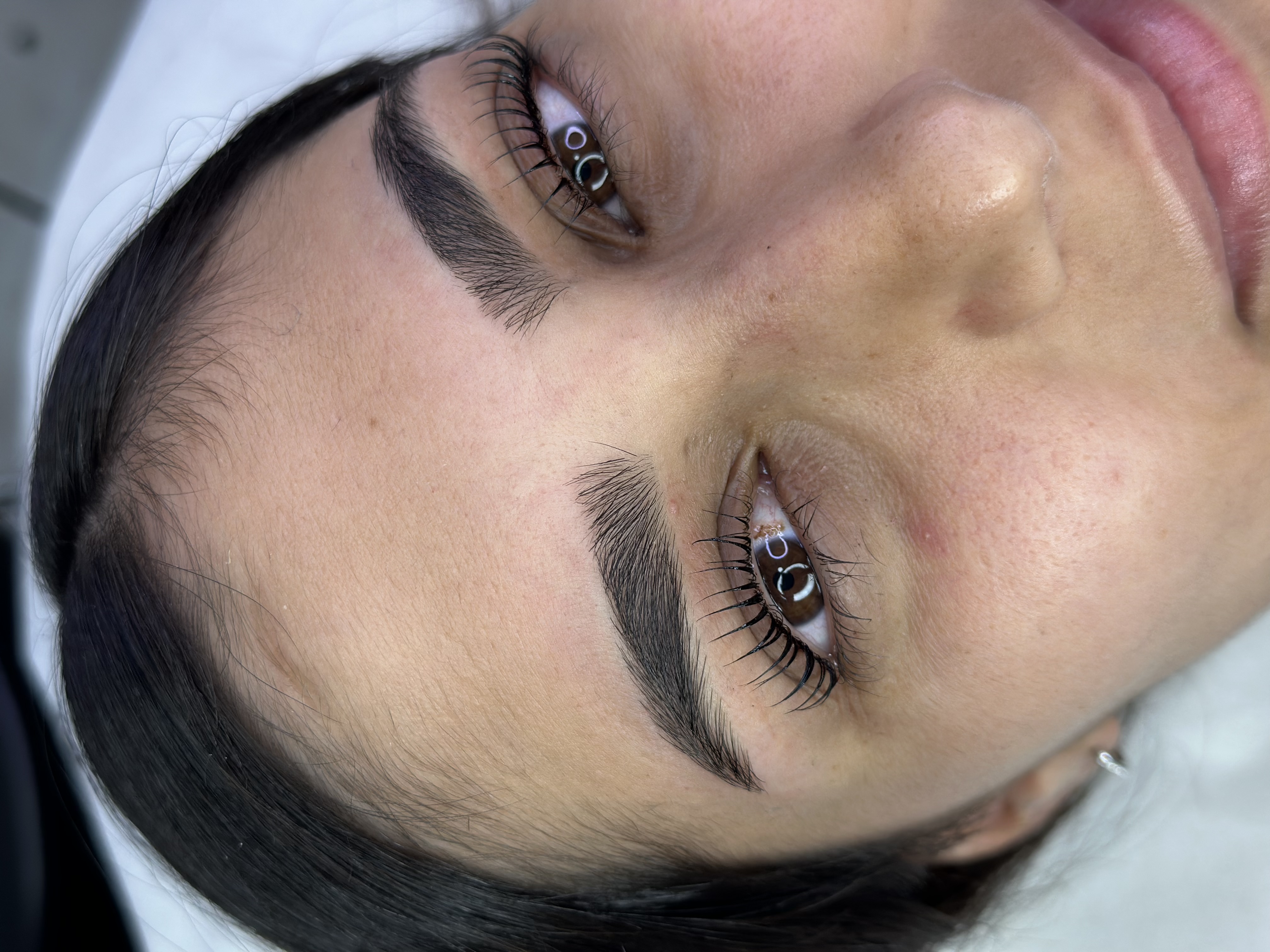 Agam_eyebrows